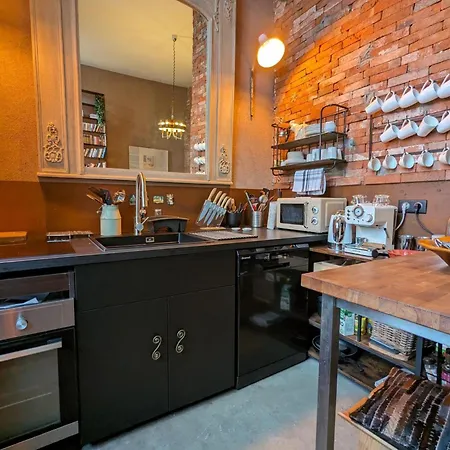 Hébergement de vacances Maison 10 Pers. - Cour Privative, Cinéma, Garage, - Fr-1-653-252 *